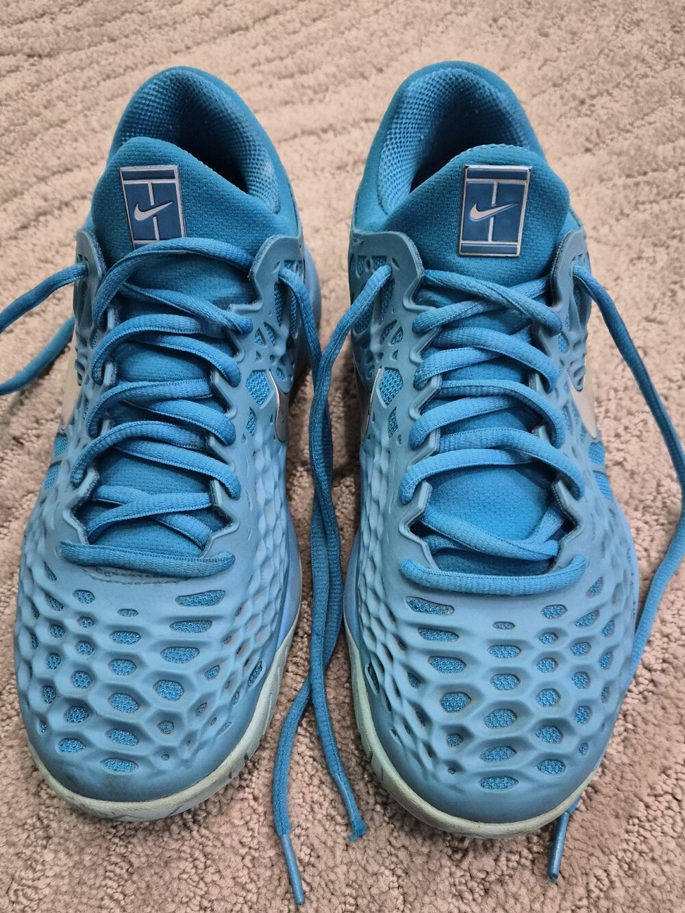 Nike Women's Turquoise Blue Athletic Sneakers
